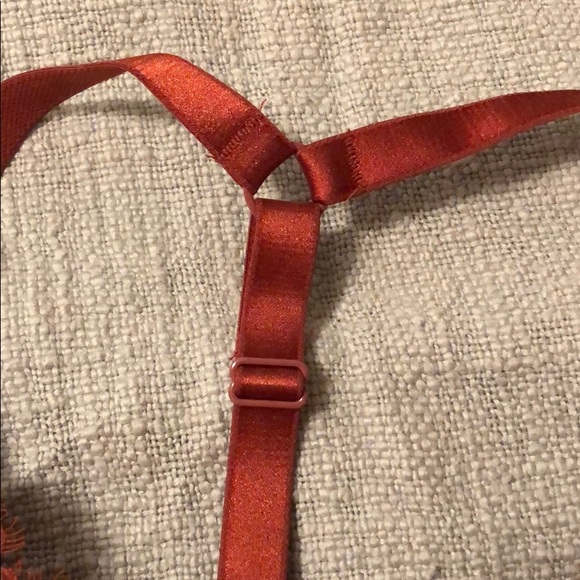 Aerie Bralettes in white and burnt orange - Picture 6 of 9